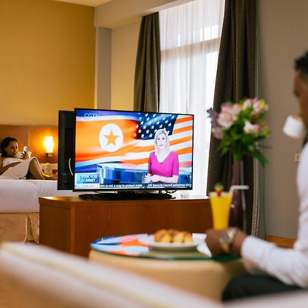 Azzeman Hotel Addis Ababa Dış mekan fotoğraf
