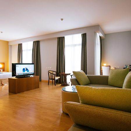 Azzeman Hotel Addis Ababa Dış mekan fotoğraf