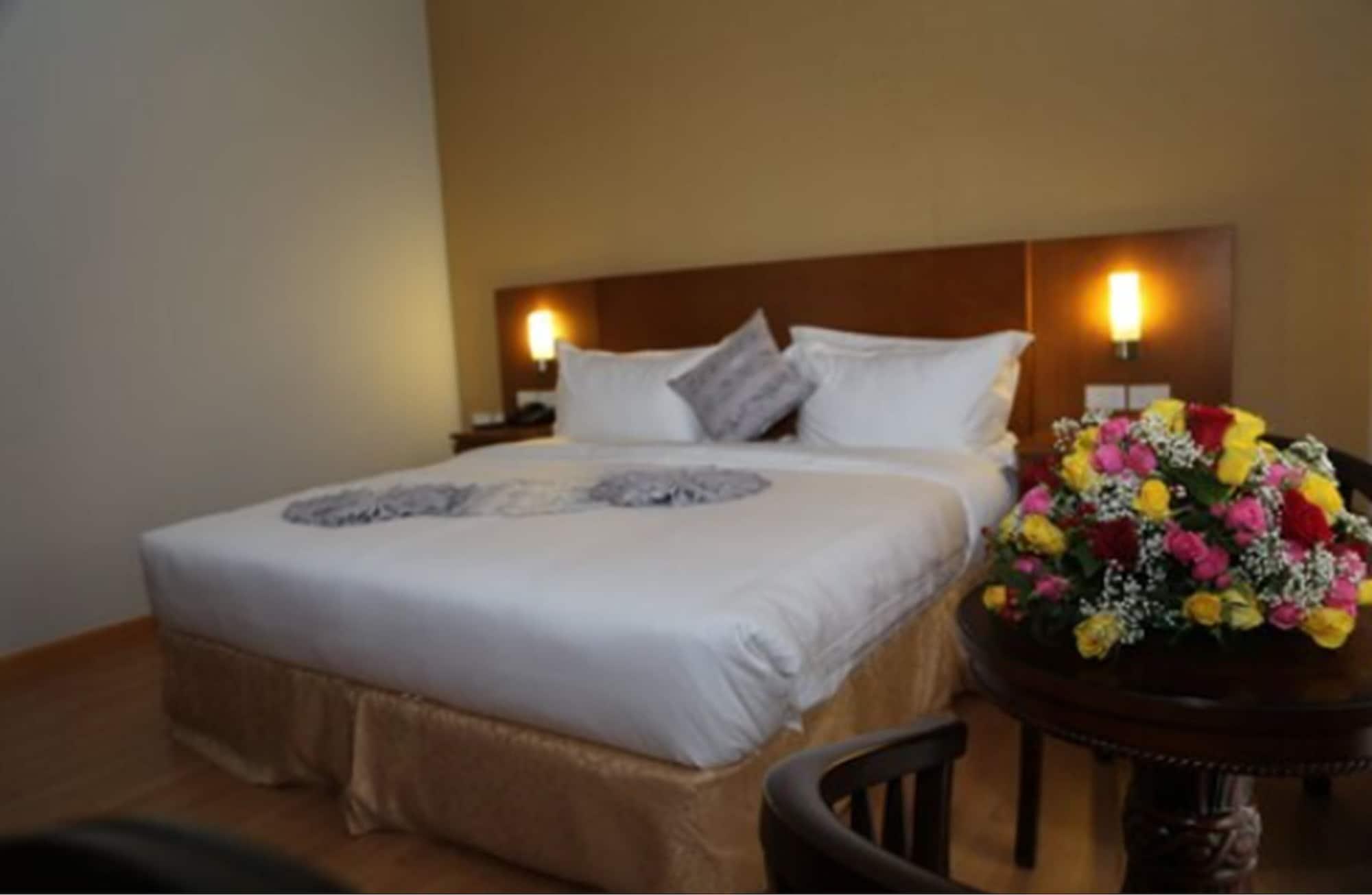 Azzeman Hotel Addis Ababa Dış mekan fotoğraf