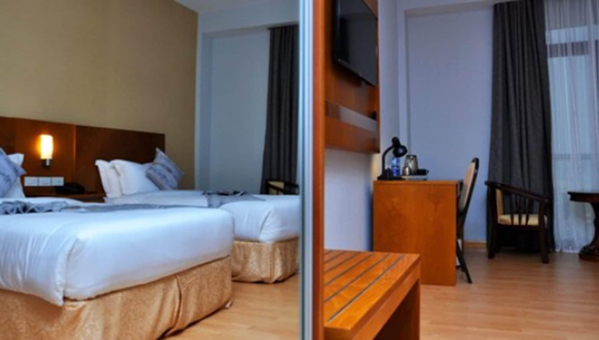 Azzeman Hotel Addis Ababa Dış mekan fotoğraf