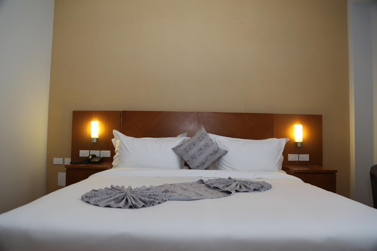 Azzeman Hotel Addis Ababa Dış mekan fotoğraf